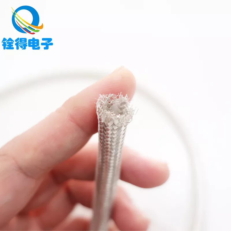 Какво прави плетената медна тръба надеждно решение за промишлени приложения